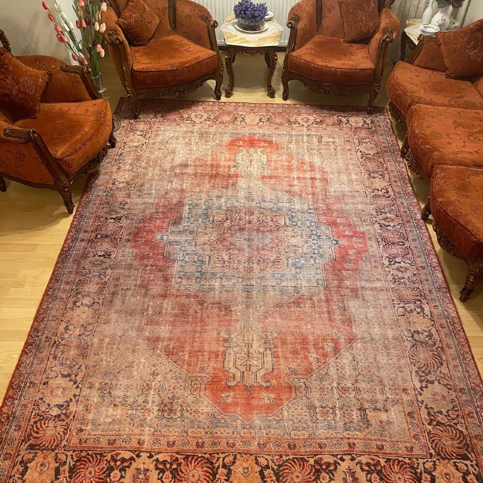 Antique style Turkish washable rug