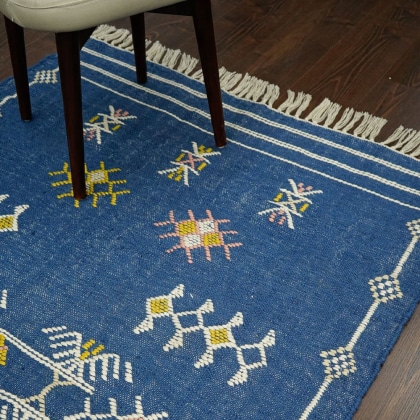 Blue aztec style kilim rug