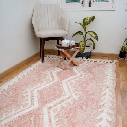 Blush kilim soft rug