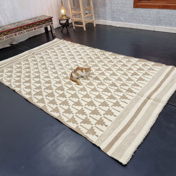 Cream Moroccan kilim rug