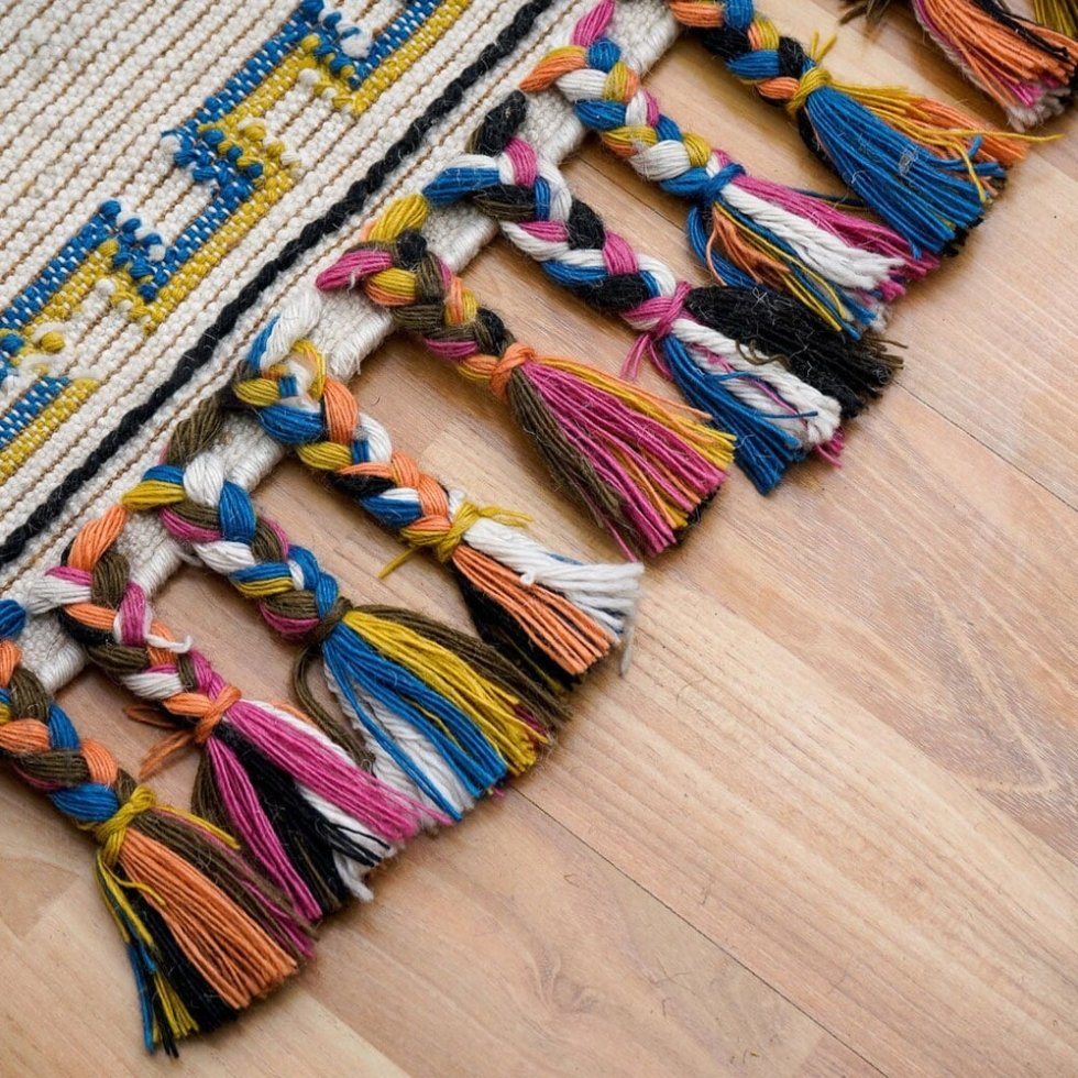 Ethnic Aztec style kilim dhurrie rugs