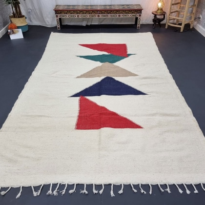 Geometric moroccan kilim rug