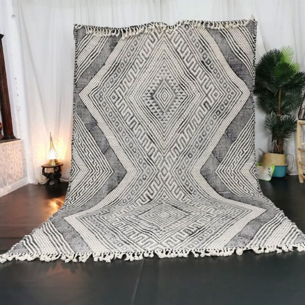 Grey geometric kilim berber rug