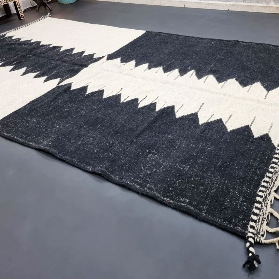 Handmade modern Moroccan kilim rug