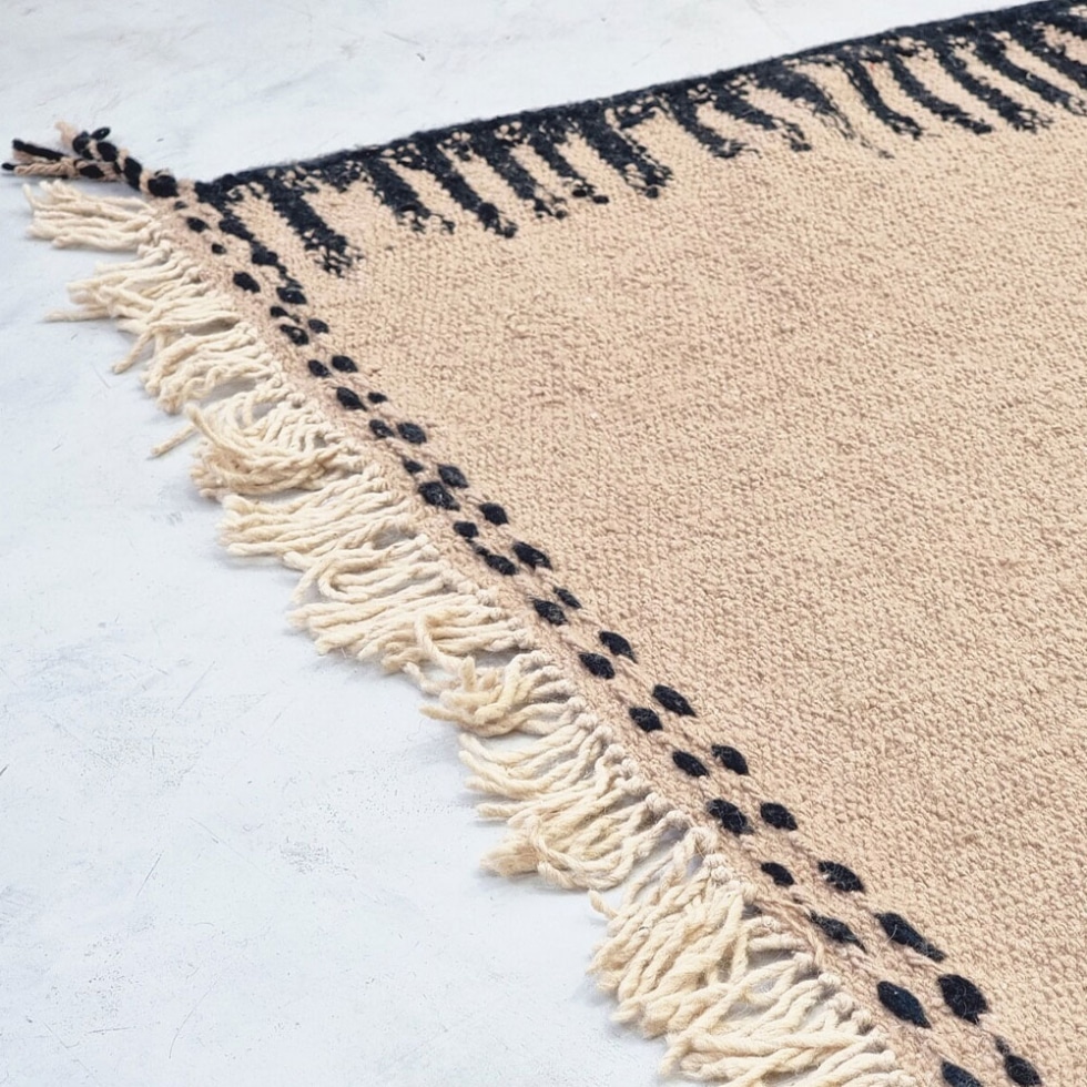 Moroccan berber kilim rug