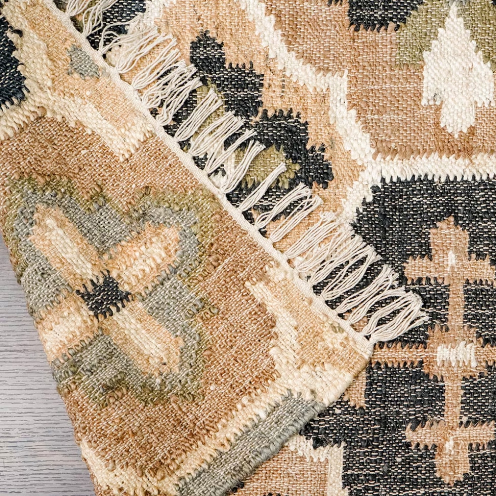 Persian style beige kilim rug