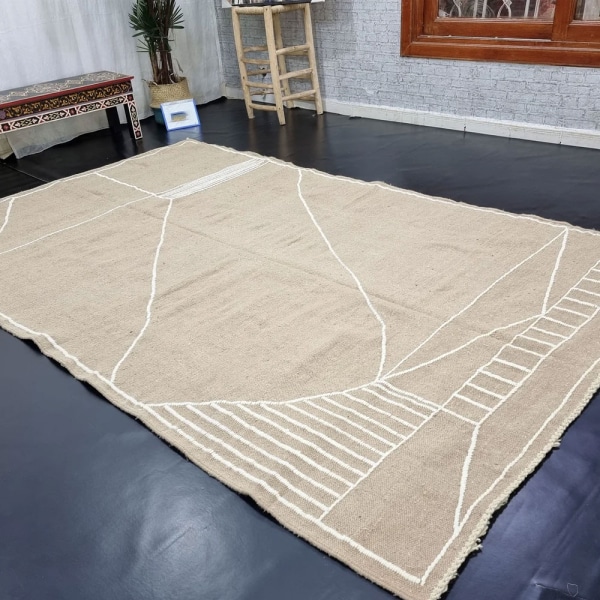 Plain Beige kilim Moroccan rug