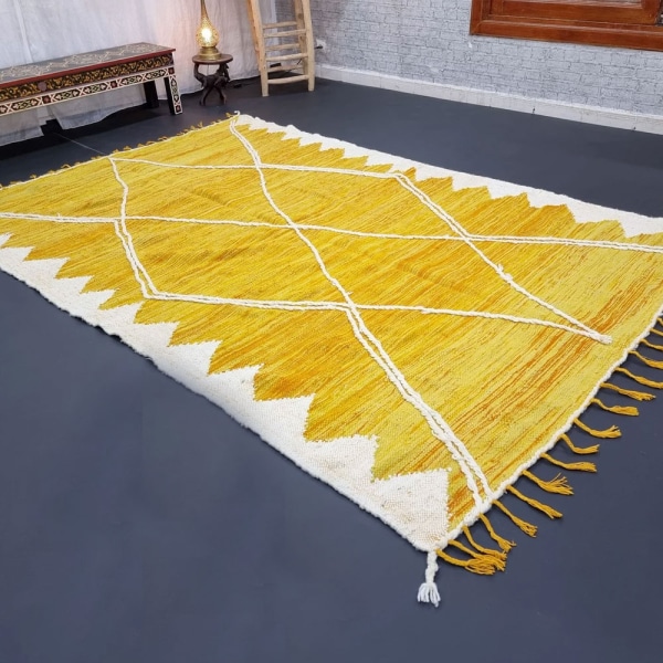 Yellow and white moroccan kilim rug