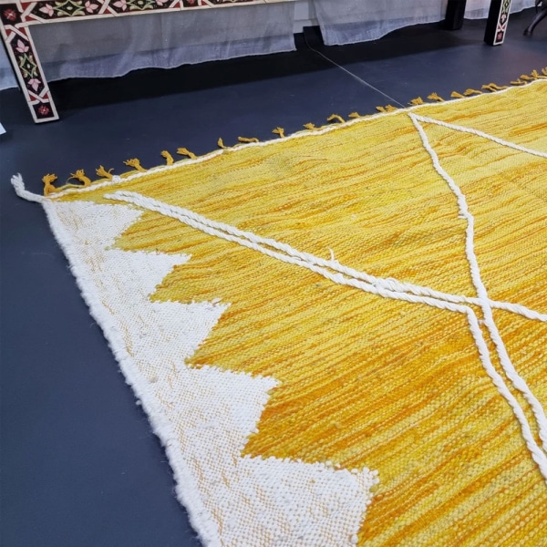 Yellow and white moroccan kilim rug