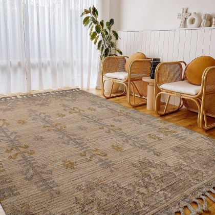 Beige kilim rugs