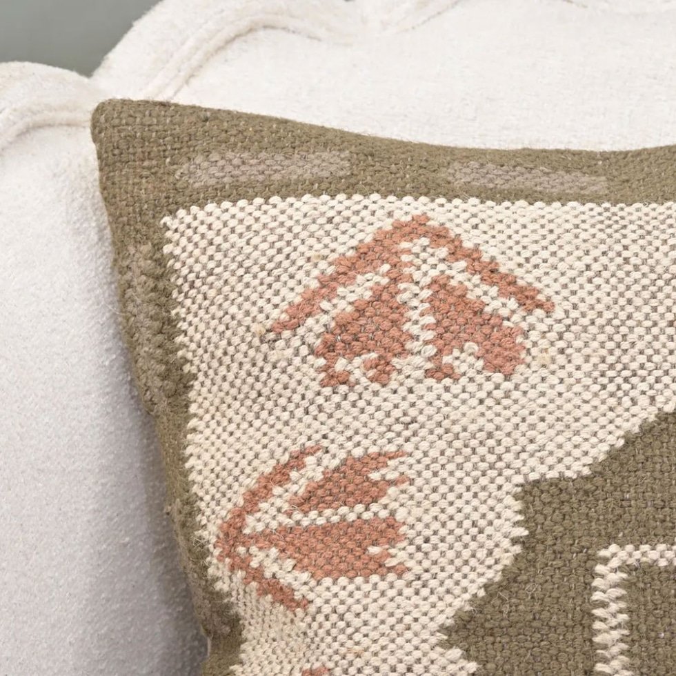 20x20 green and beige kilim pillow