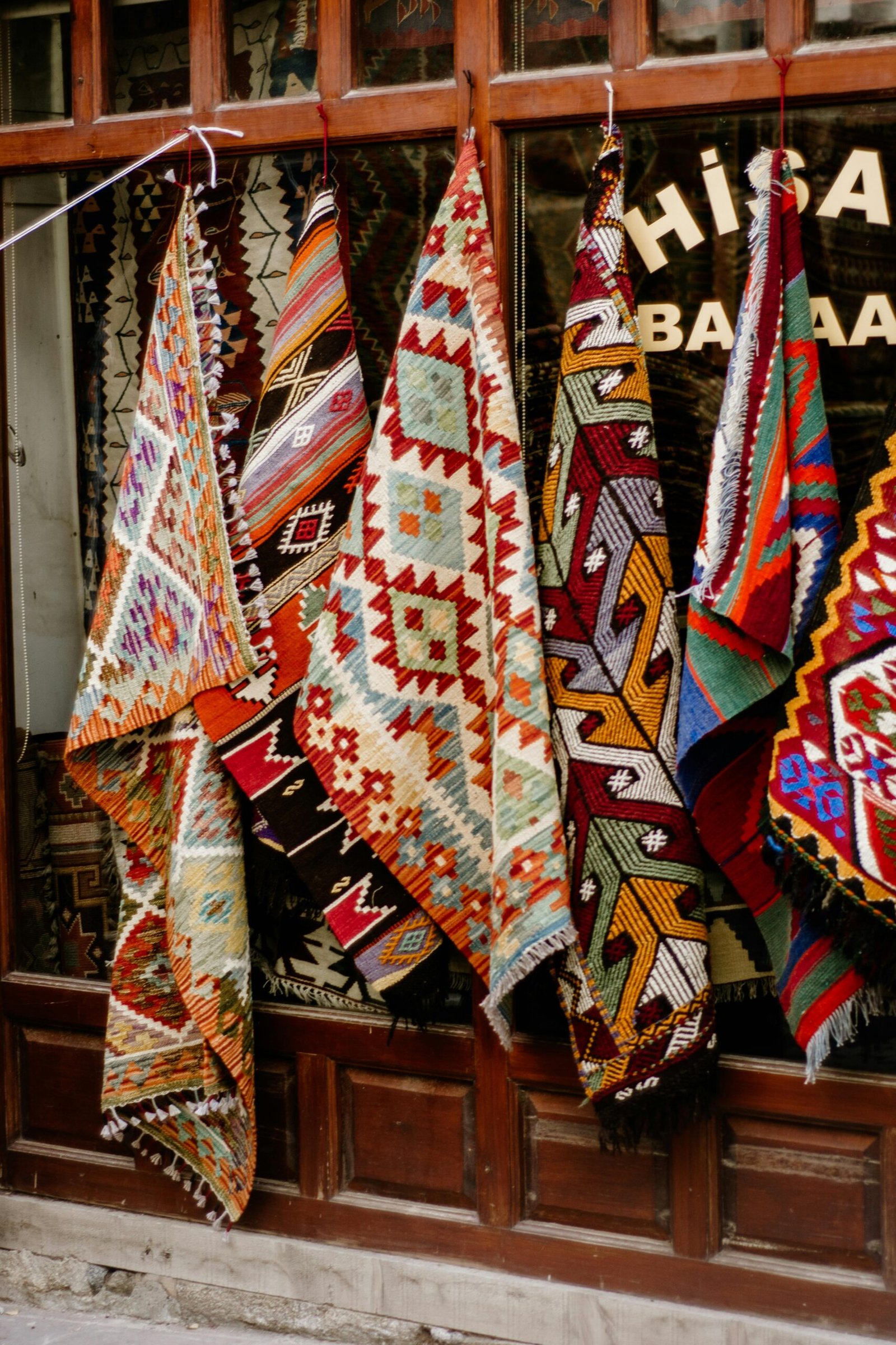 Why Kilim Rugs Age Beautifully Over Time?